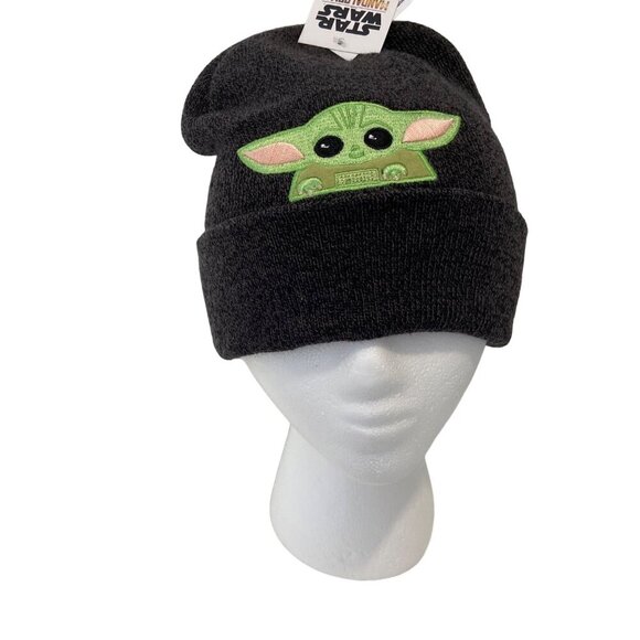 Star Wars The Mandalorian Beanie Hat With Baby Yoda Embroidery Black Knit OSize - Picture 1 of 8